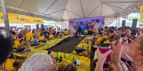 Café com Samba ocupa a Torre de TV e transforma o coração de Brasília em palco da cultura popular